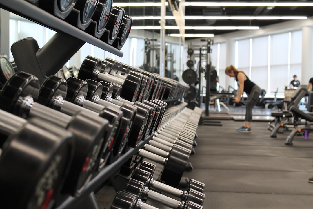 FitLife Blog team working together
